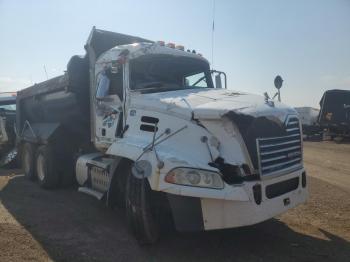  Salvage Mack 600 Cxu600