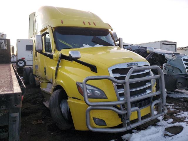  Salvage Freightliner Cascadia 1