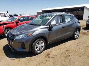  Salvage Nissan Kicks