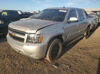  Salvage Chevrolet Avalanche