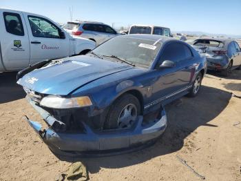  Salvage Ford Mustang