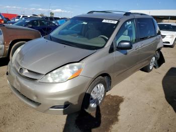  Salvage Toyota Sienna