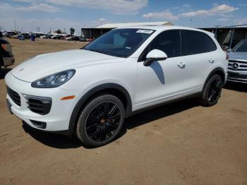  Salvage Porsche Cayenne