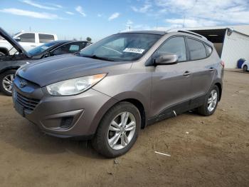  Salvage Hyundai TUCSON