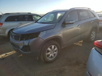  Salvage Kia Sorento