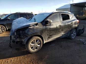  Salvage Hyundai TUCSON