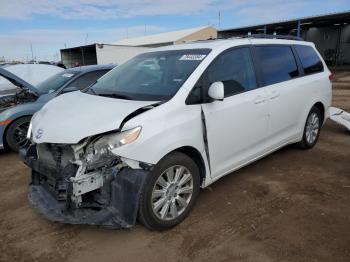  Salvage Toyota Sienna