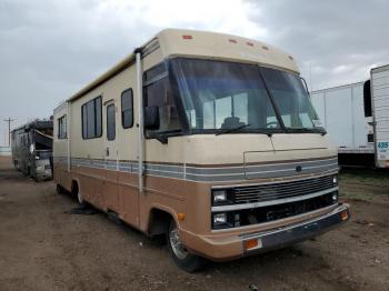  Salvage Winnebago Superchief