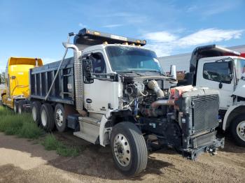  Salvage Kenworth T880