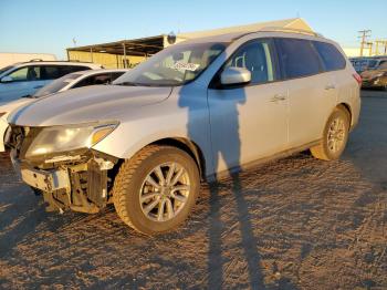  Salvage Nissan Pathfinder