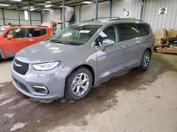  Salvage Chrysler Pacifica