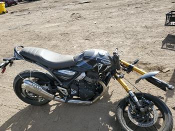  Salvage Triumph Motorcycle Speed 400