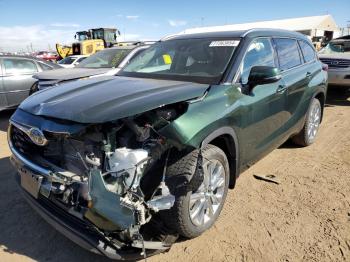  Salvage Toyota Highlander