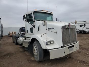  Salvage Kenworth Constructi