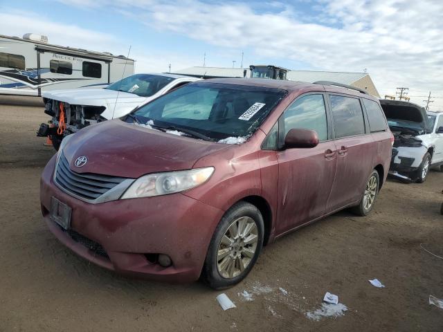  Salvage Toyota Sienna