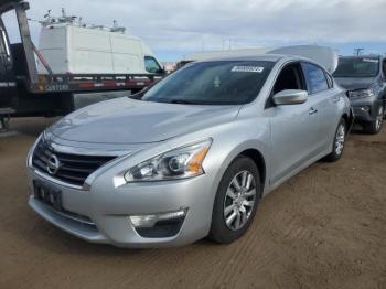  Salvage Nissan Altima