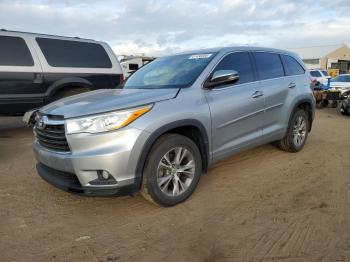  Salvage Toyota Highlander