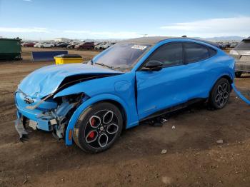  Salvage Ford Mustang