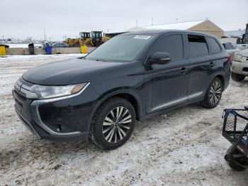  Salvage Mitsubishi Outlander