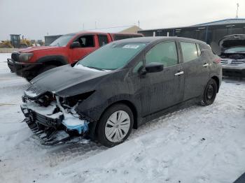  Salvage Nissan LEAF