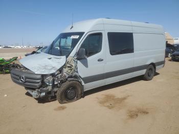  Salvage Mercedes-Benz Sprinter