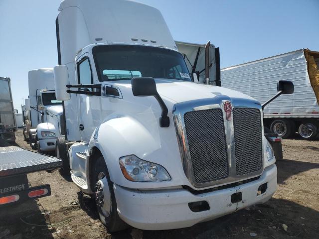  Salvage Kenworth Constructi