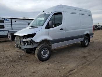  Salvage Mercedes-Benz Sprinter