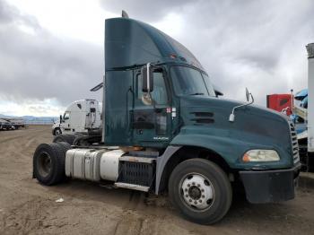  Salvage Mack 600 Cxu600