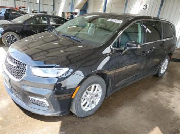  Salvage Chrysler Pacifica