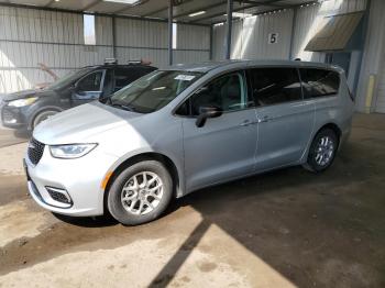  Salvage Chrysler Pacifica