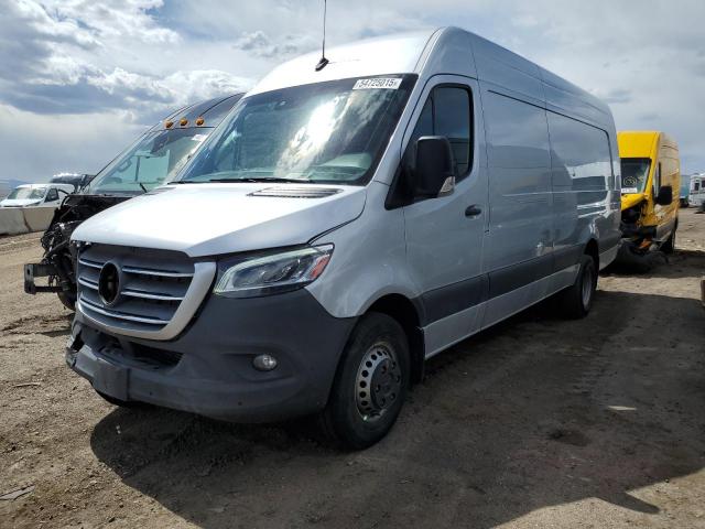  Salvage Mercedes-Benz Sprinter