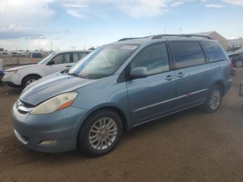  Salvage Toyota Sienna