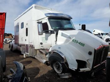  Salvage Kenworth T880