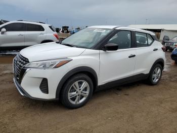  Salvage Nissan Kicks