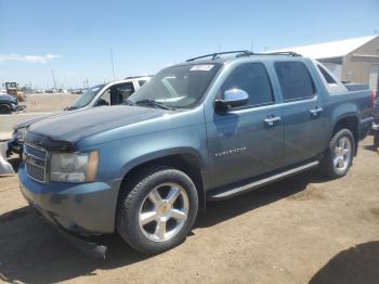  Salvage Chevrolet Avalanche