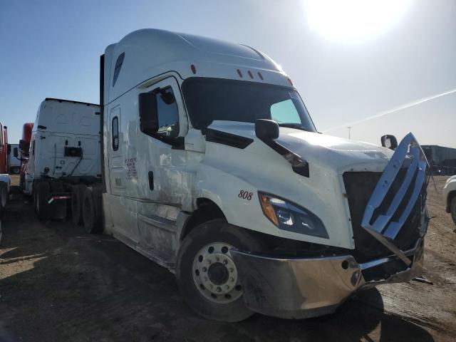 Salvage Freightliner Cascadia 1