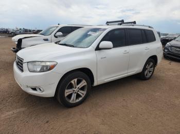  Salvage Toyota Highlander