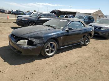  Salvage Ford Mustang