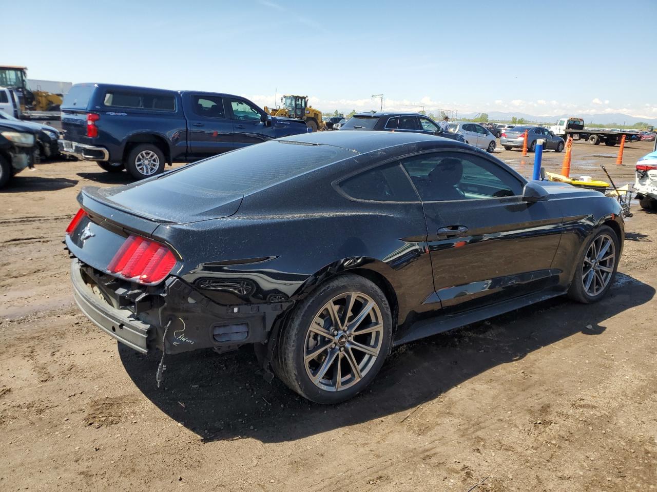 Ford Mustang Image 2