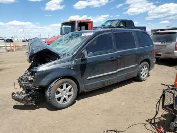  Salvage Chrysler Minivan