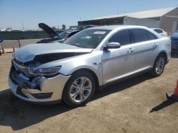  Salvage Ford Taurus
