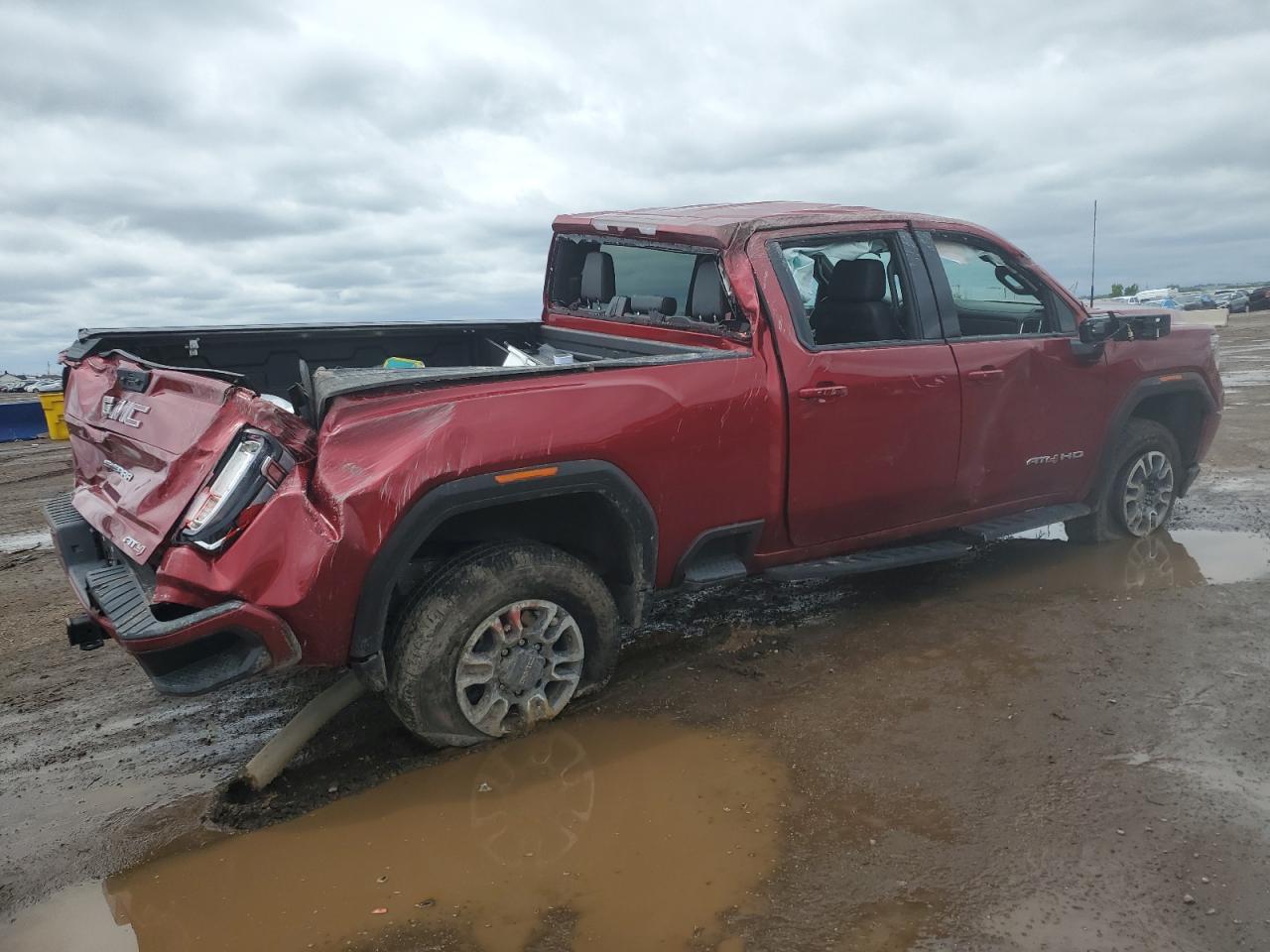 GMC Sierra K2500 At4 Image 2