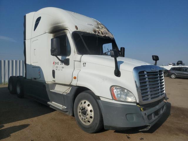  Salvage Freightliner Cascadia 1