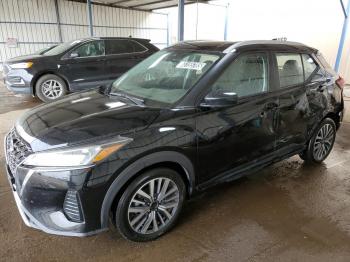  Salvage Nissan Kicks