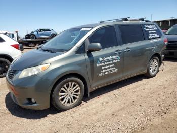  Salvage Toyota Sienna