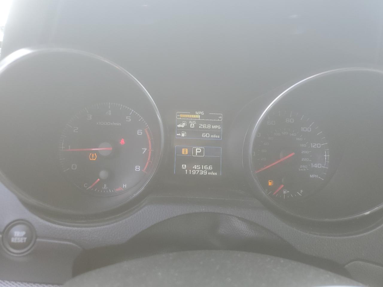 Subaru Outback 2.5i Image 4