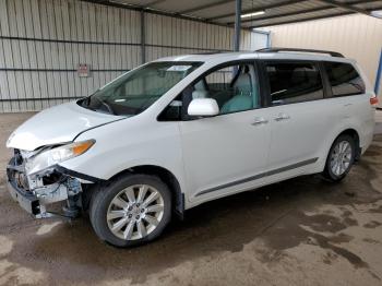  Salvage Toyota Sienna