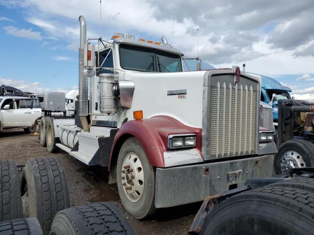  Salvage Kenworth W900