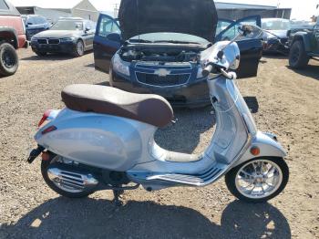  Salvage Vespa Primavera 