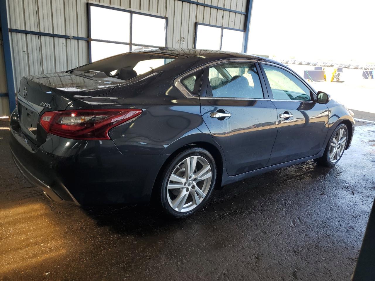 Nissan Altima 3.5sl Image 9